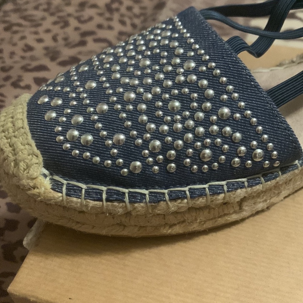 White mountain size 6 blue denim espadrilles - Picture 10 of 14